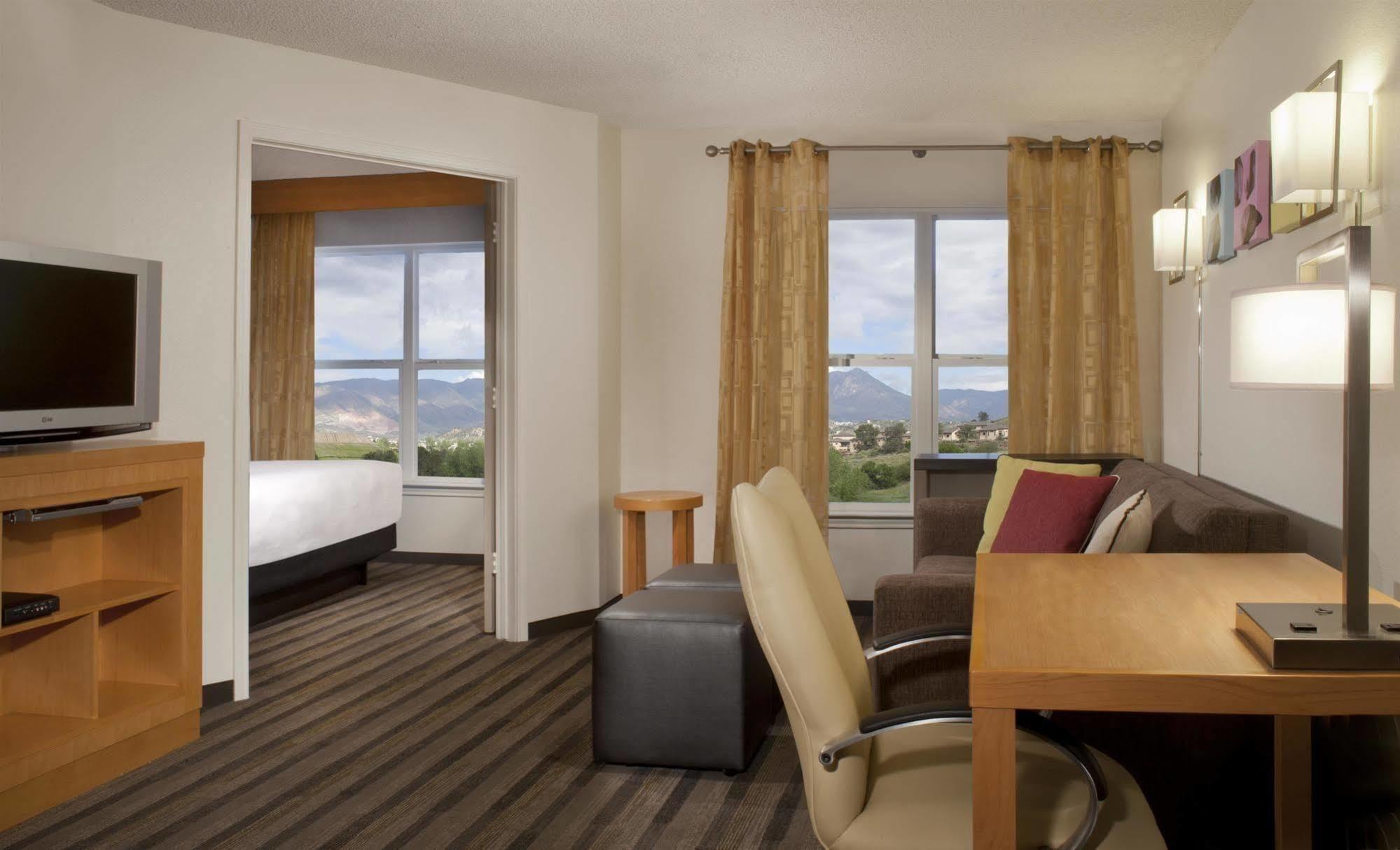 Hyatt House - University Village Colorado Springs Esterno foto