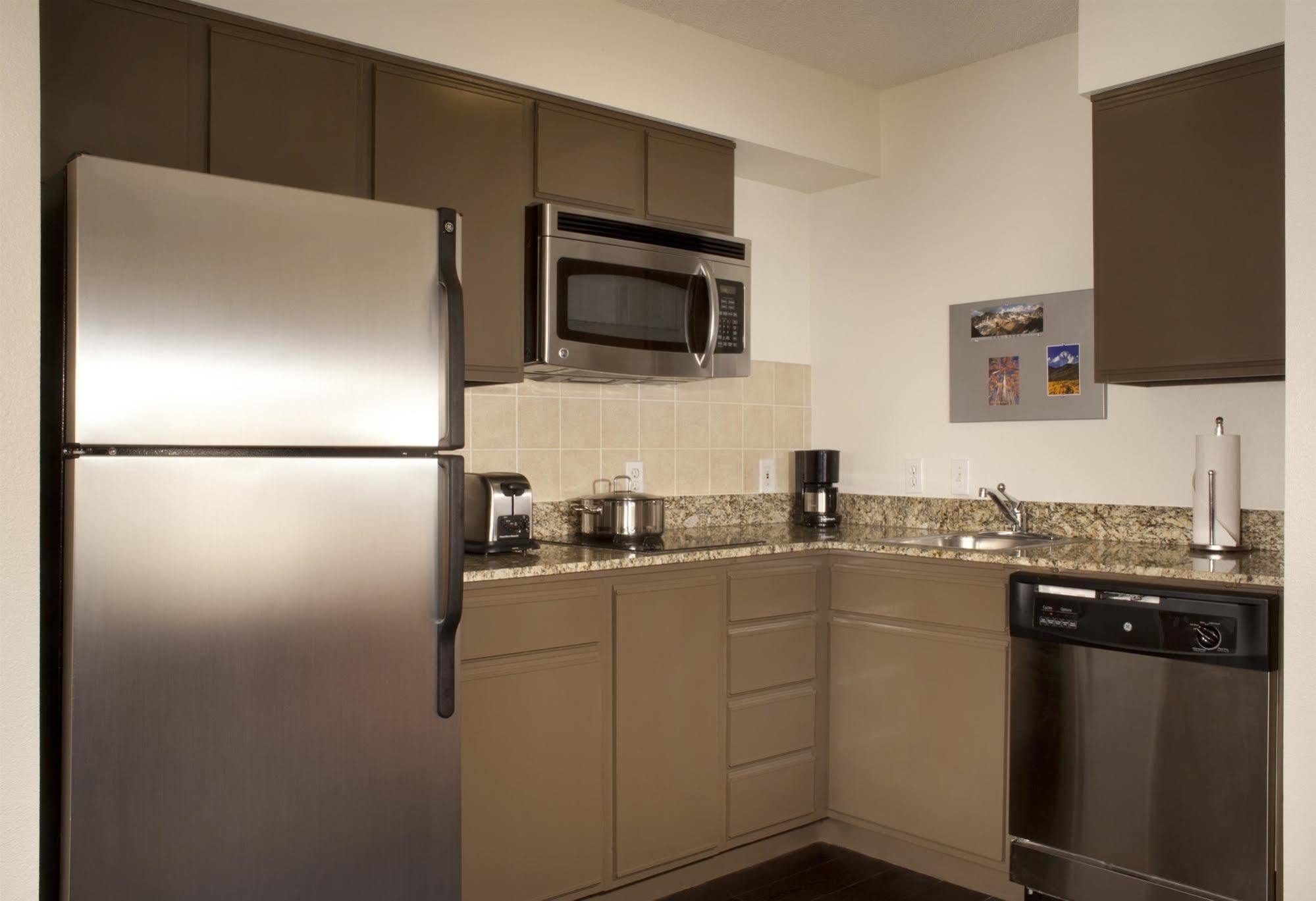Hyatt House - University Village Colorado Springs Esterno foto
